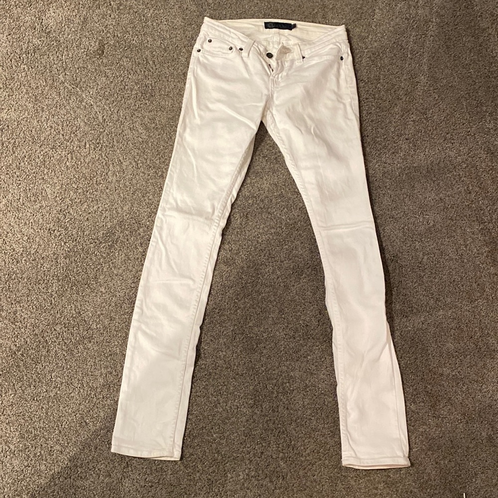 White jeans size 4